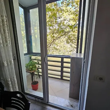 Διαμέρισμα Center *